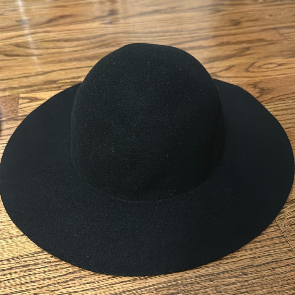 Women’s Hat